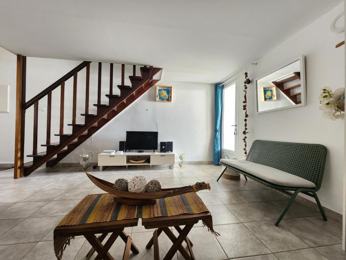 Cassiopee Apartment Saint-Gilles Les Bains Exterior photo